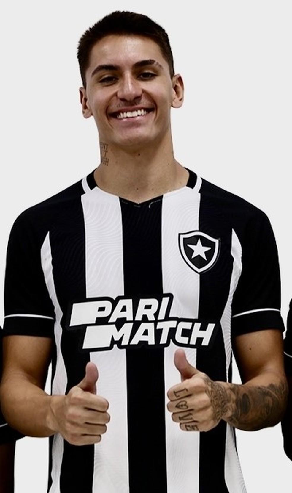 O ex-jogador do Botafogo Luan Placido foi preso em flagrante Foto Divulgao